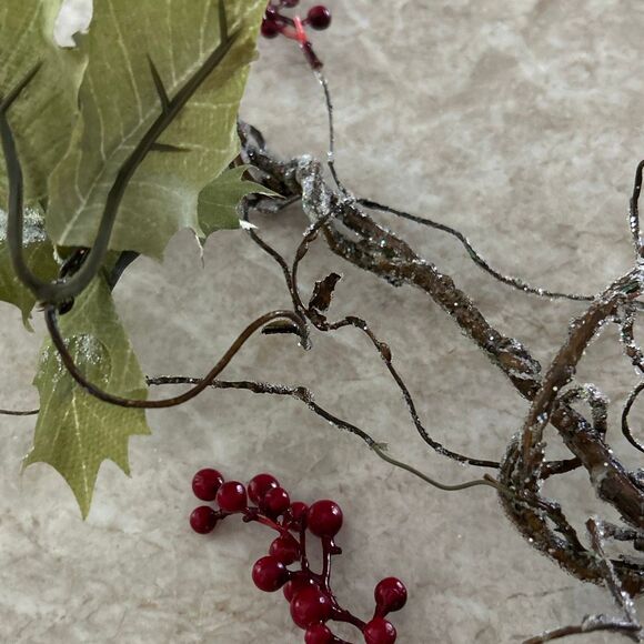 6 Foot Christmas Garland Includes 3 - Picture 3 of 3